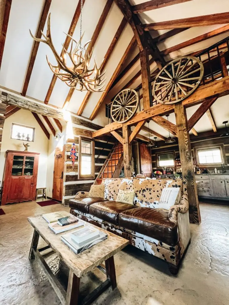 Canyon of the Anciets Guest Ranch Cabin