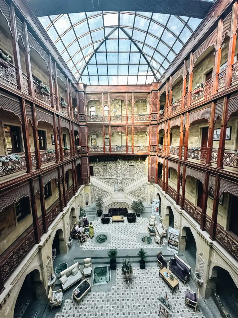 Shah Palace Hotel