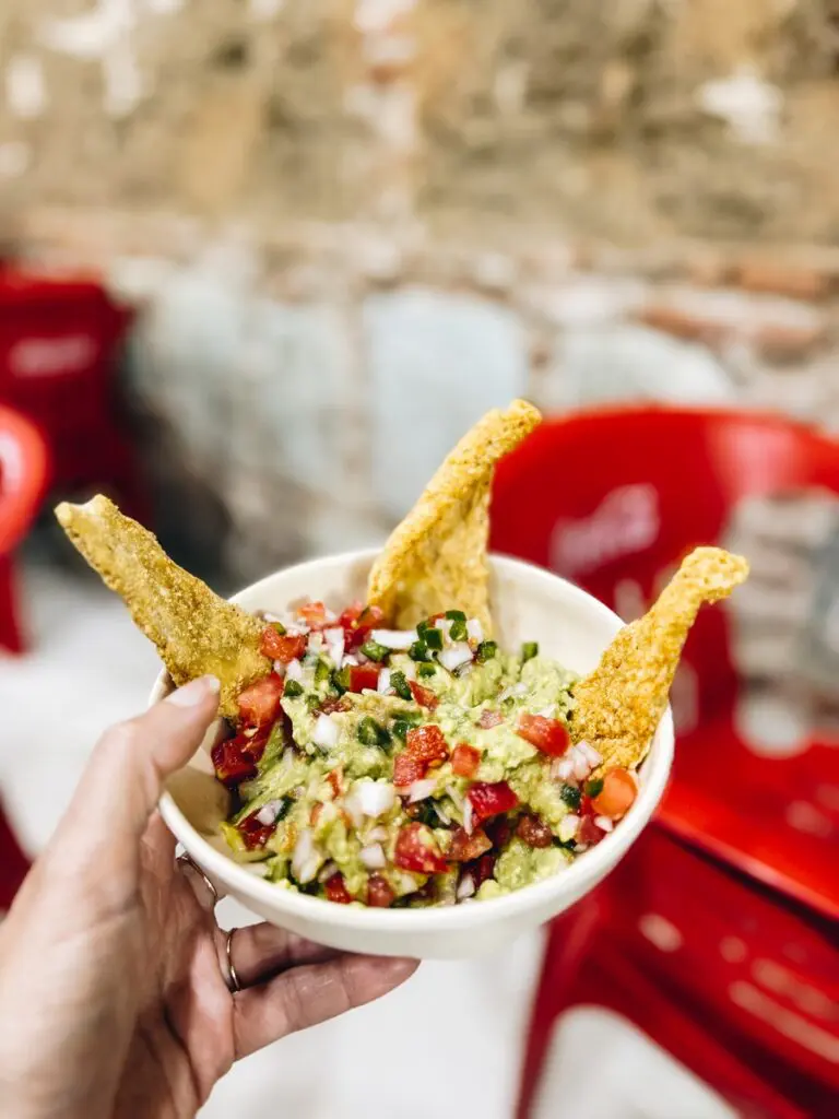 Tacos Chemita Guacamole