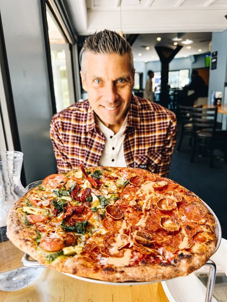 Blue Moose Pizza Peter
