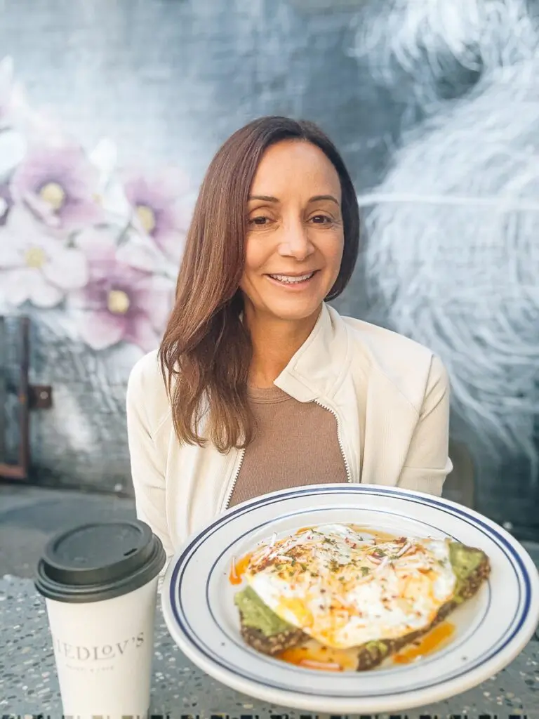 Niedlov_s Cafe & Bakery Avocado Toast Annette