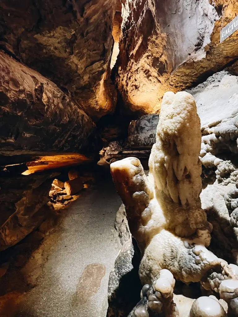 Ruby Falls Cave