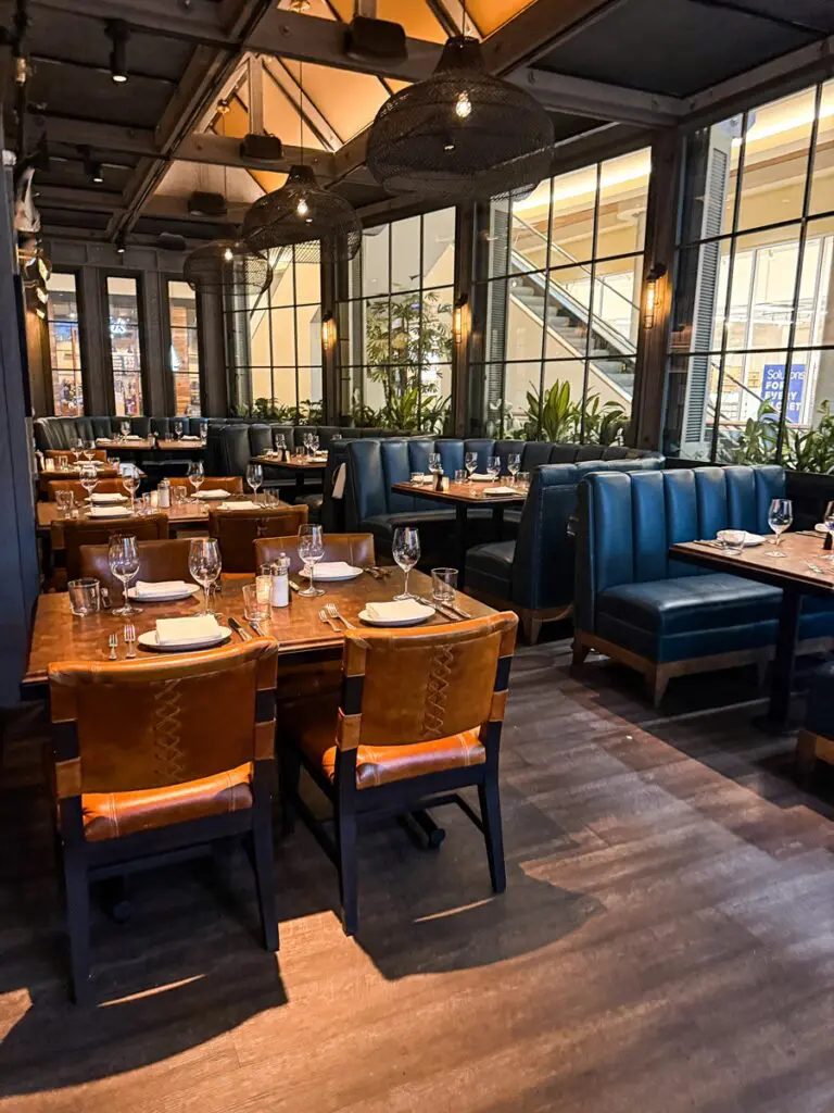 Water Grill Interior