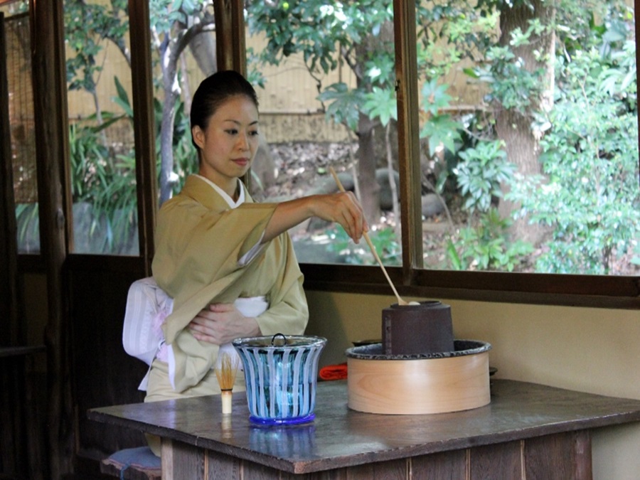 Japanese Tea Ceremony at Happo-en