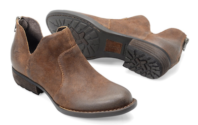 20 Cute Comfortable Travel Boots For Women Walking The World