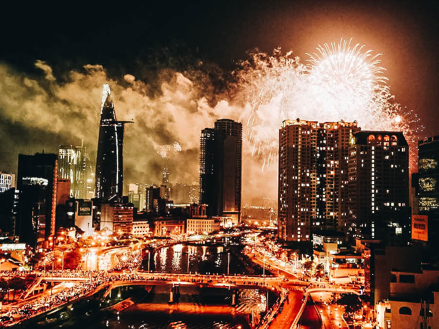 25 Fun Things to Do on New Year's Eve 2024 — Best NYE Activities