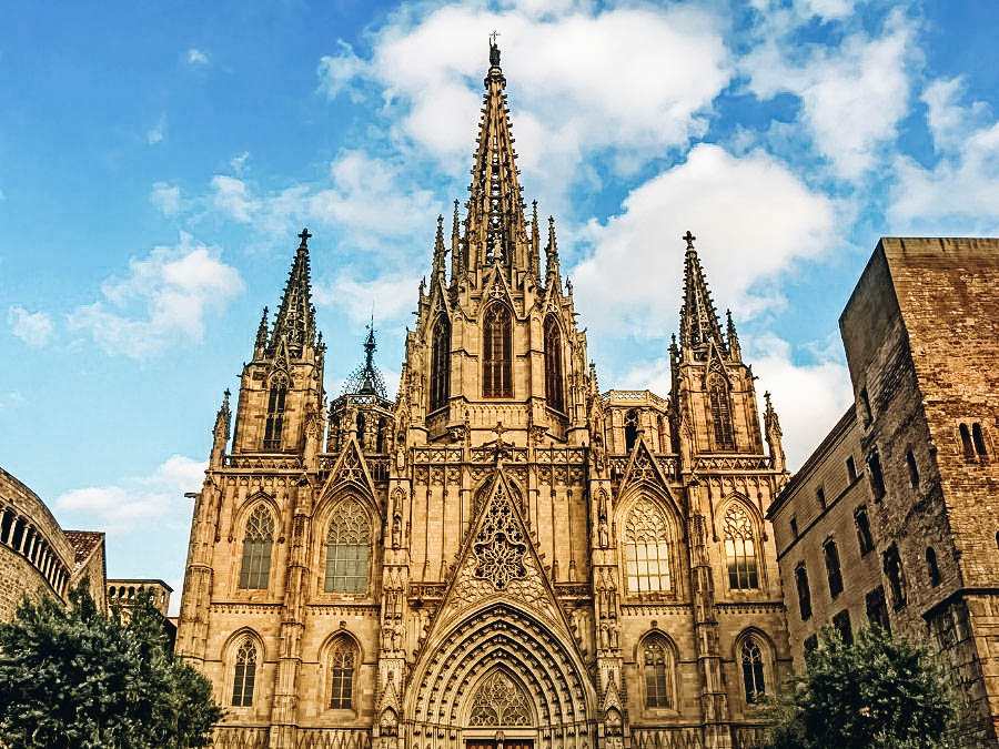 Visit Catedral de Barcelona