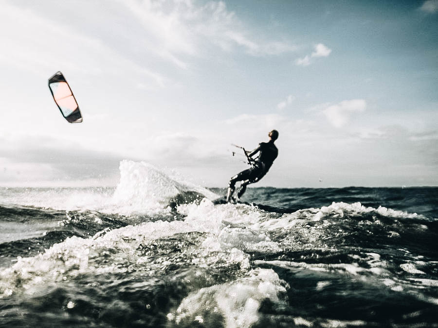 Go Kite Surfing/ Windsurfing