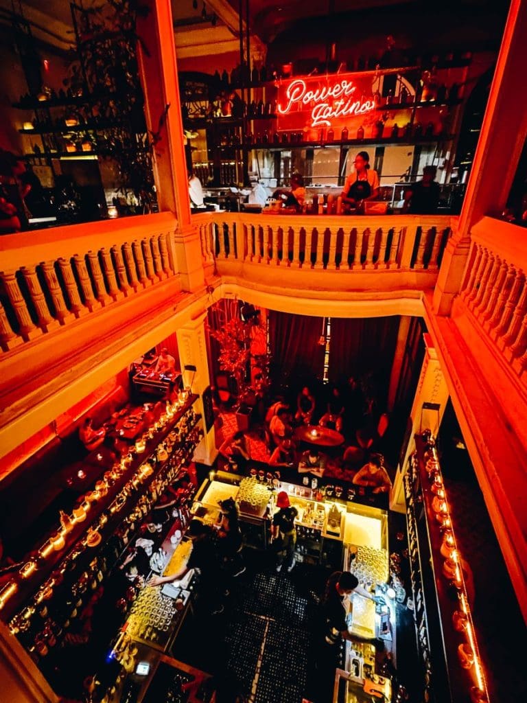 Alquimico Bar Interior