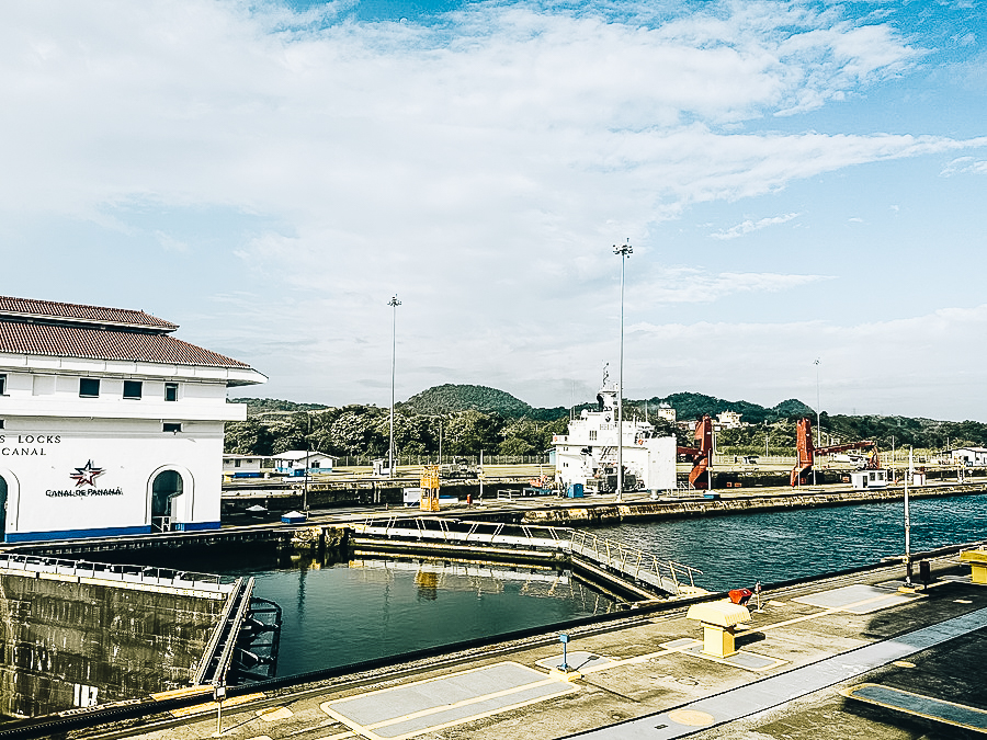 Panama-Canal-Miraflores